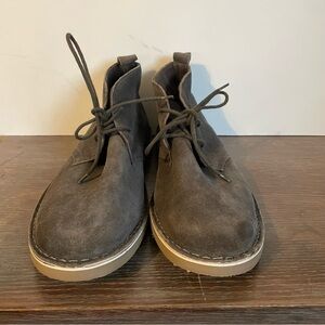 Route 66 Mens Suede Gray Chukkas size 9